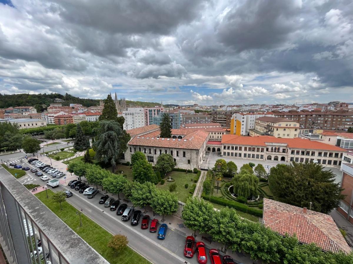 Atuaire Home Gran Apartamento Con Vistas A La Catedral De Burgo מראה חיצוני תמונה